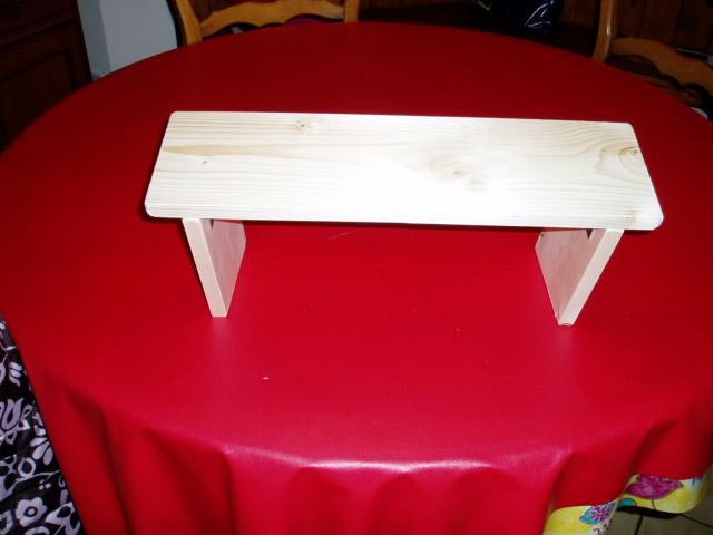 finished bench on table